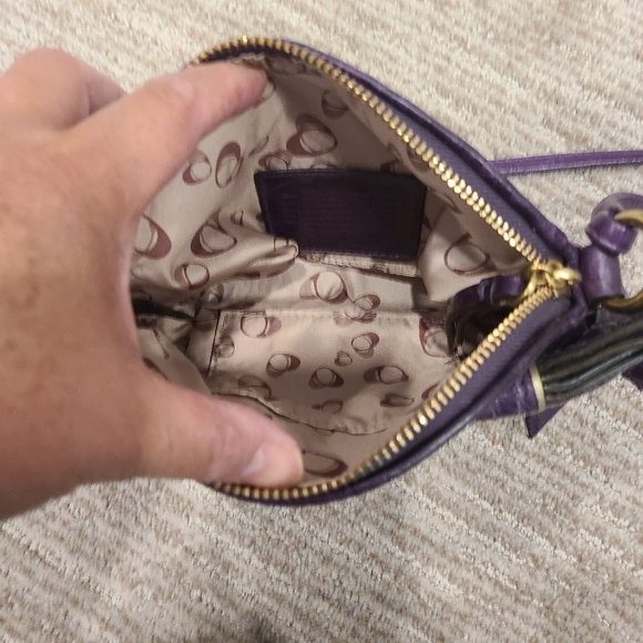 Coach crossbody or sling bag - Picture 3 of 6